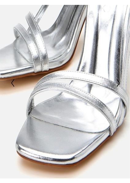 Gümüş Arkası Açık Topuklu Ayakkabı fiyatları