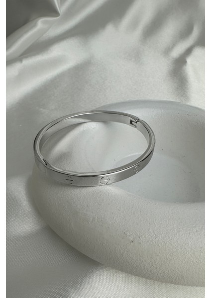 Çivi Model Metal Kelepçe Bileklik (Iç Çapı:6cm) modelleri