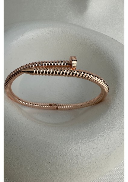 Tırtık Çizgi Detay Çivi Bileklik (Iç Çapı:6cm) fiyatları