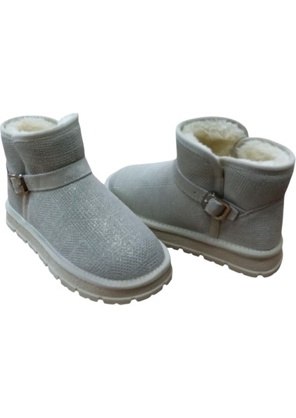 25K432 Kadın Simli Toka Detaylı Slim - On Peluşlu Bot Bej fırsatları