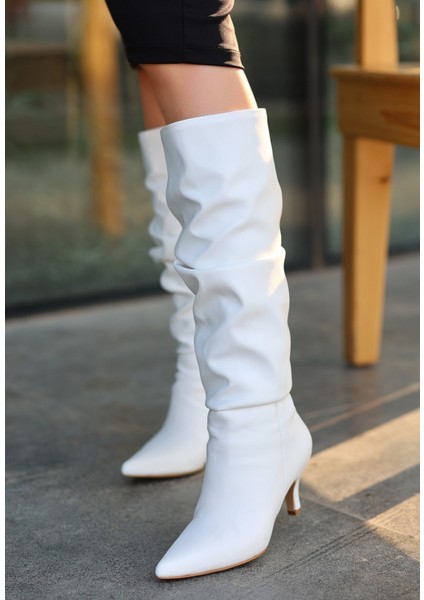 Beyaz Kadın Topuklu Çizme
