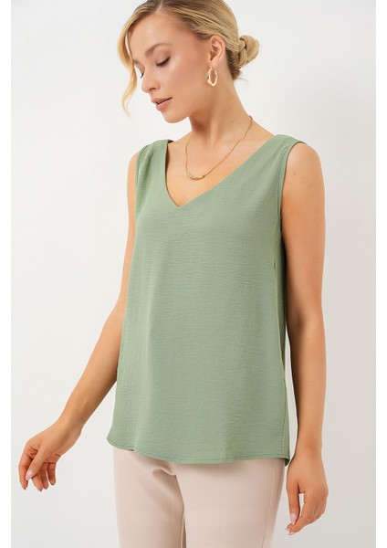Kadın BDART Dokulu V Yaka Kolsuz Bluz Green