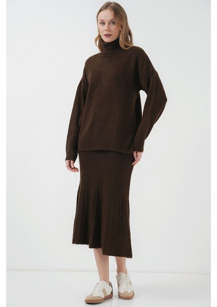 Kadın BDART Ribanalı Yüksek Yaka Triko Takım Kestane Kahvesi