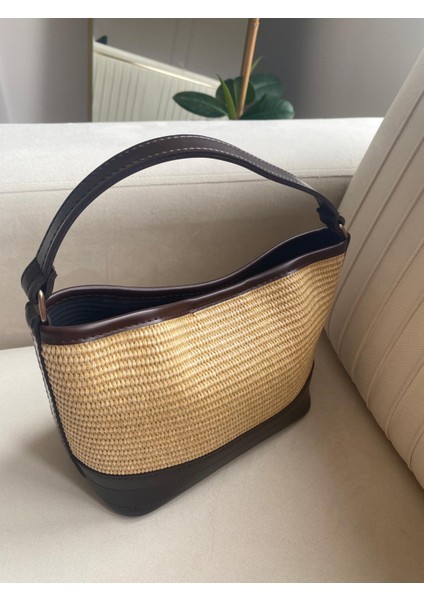 Hasır Görünümlü Kilitli Omuz Çantası modelleri