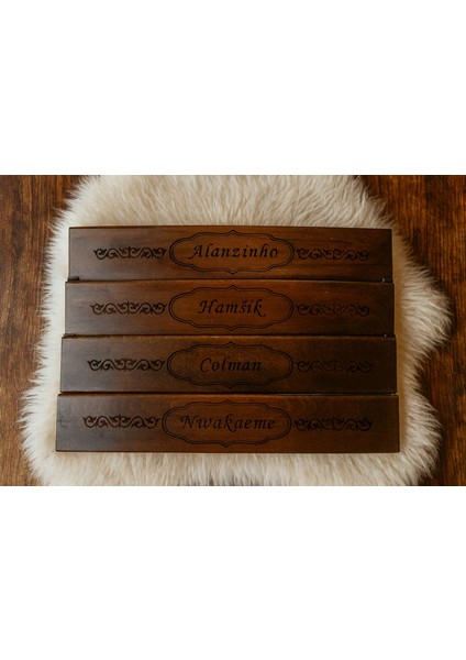 Oval Oymalı Kişiye / Isme Özel Doğal Ahşap 101 Vıp Okey Takımı + Melamin Taş Seti indirimleri