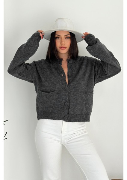 Kadın Tiftik Triko Hırka – Kaplama Düğmeli & Yumuşak Dokulu fırsatları
