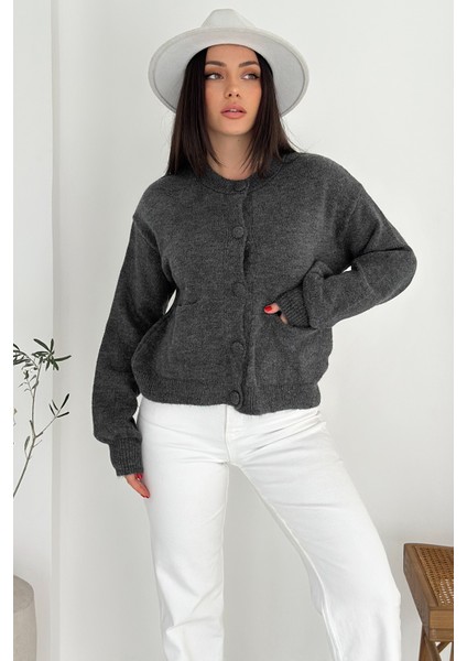 Kadın Tiftik Triko Hırka – Kaplama Düğmeli & Yumuşak Dokulu indirimleri