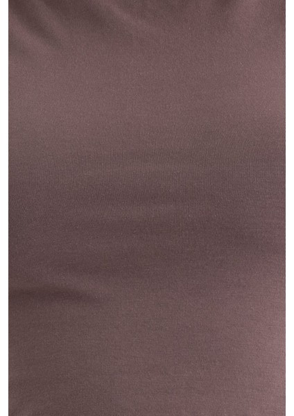 Kadın Yuvarlak Yaka Temel Askılı Atlet Brown