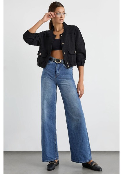 Kadın Cep Detaylı Kadife Yuvarlak Yakalı Ceket Siyah