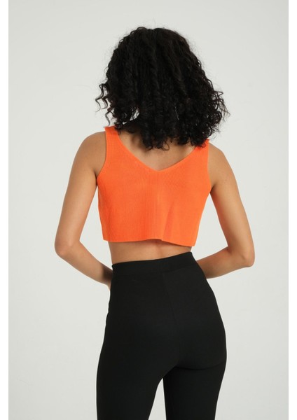 Kadın V Yaka Örme Nervürlü Fermuarlı Crop Top Turuncu
