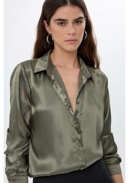 Kadın Saten Klasik Gömlek Haki Yeşil