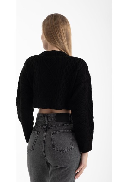 Kadın V Yaka Düğmeli Kırpılmış Hırka Black