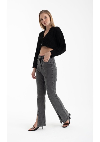 Kadın V Yaka Düğmeli Kırpılmış Hırka Black