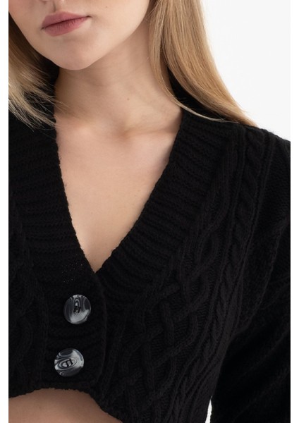 Kadın V Yaka Düğmeli Kırpılmış Hırka Black