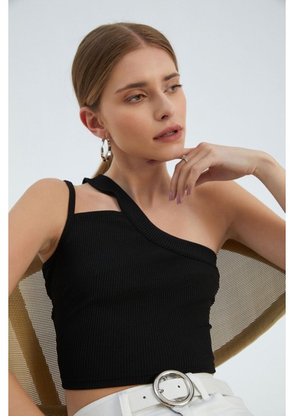 Kadın Tek Omuzlu Kesik Crop Top Black