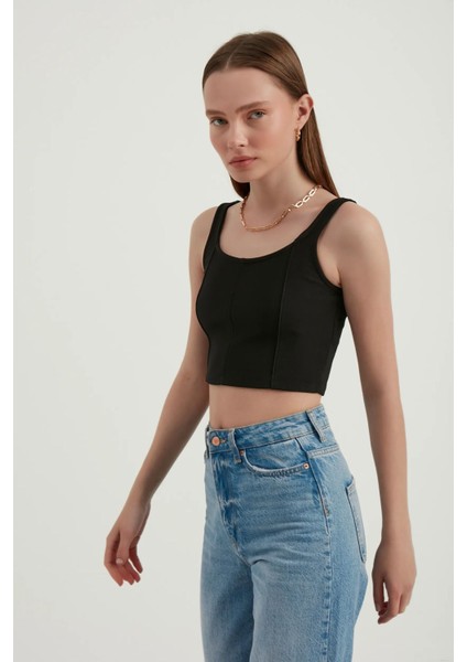 Kadın Scoop Yakalı Temel Askısız Kırpılmış Üst Black