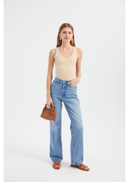 Kadın Düz Yuvarlak Yakalı Temel Kamu Üst Krem Doğal