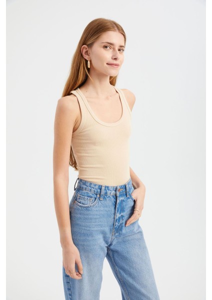 Kadın Düz Yuvarlak Yakalı Temel Kamu Üst Krem Doğal