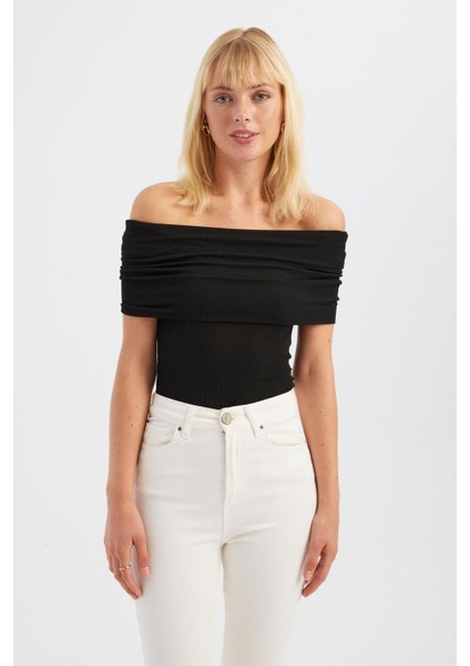 Kadın Düz Omuz Detaylı Üst Natural