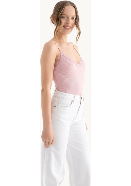 Kadın Dantel Detaylı V Yaka Kırpılmış Tank Top Pink
