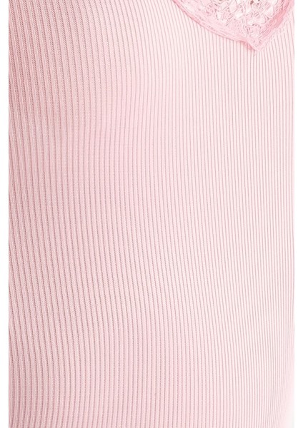 Kadın Dantel Detaylı V Yaka Kırpılmış Tank Top Pink