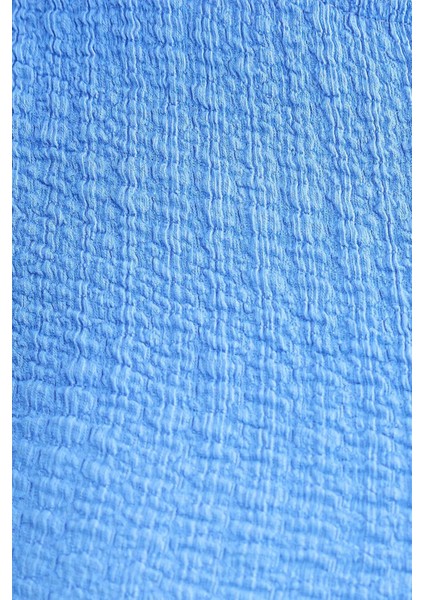 Kadın Dokuma Kumaşlı Yuvarlak Yaka Kısa Kollu Kırpılmış Üst Blue