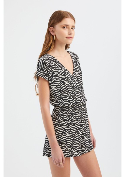 Kadın Zebra Desenli V Yaka Playsuit Siyah