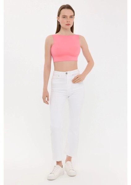 Kadın Sıfır Kollu Yuvarlak Yakalı Sırt Detaylı Bluz Pink