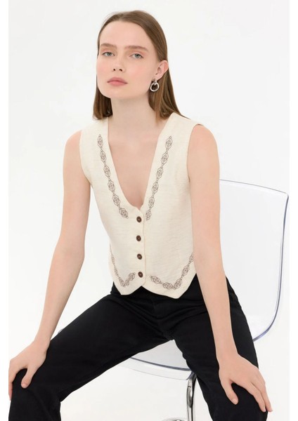 Kadın Desenli Kolsuz V Yaka Kürk Natural