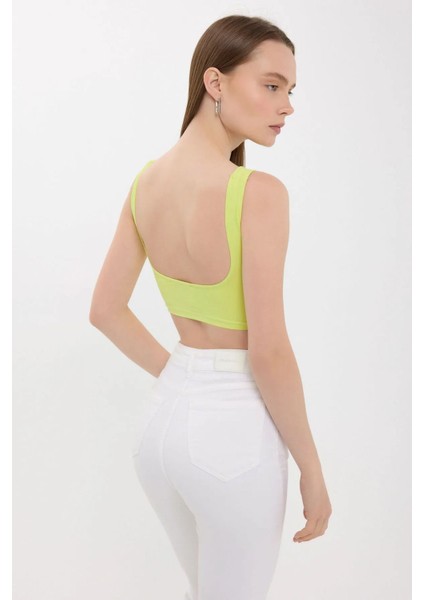 Kadın Sıfır Kollu Yuvarlak Yakalı Sırt Detaylı Bluz Yellow