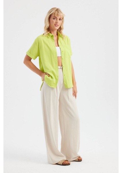 Kadın Düz Cepli Kısa Kollu Temel Gömlek Limon Yeşili
