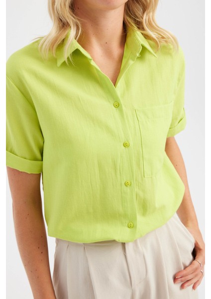 Kadın Düz Cepli Kısa Kollu Temel Gömlek Limon Yeşili