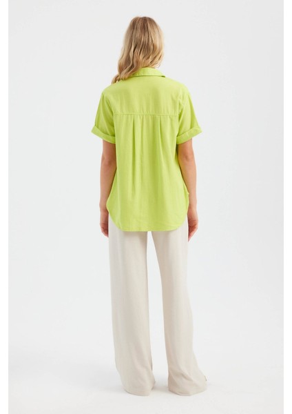 Kadın Düz Cepli Kısa Kollu Temel Gömlek Limon Yeşili