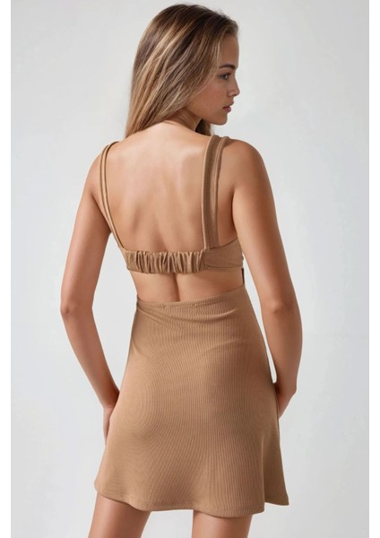 Kadın Kırışıklıklı Kare Yaka Mini Elbise Mocha Kahvesi