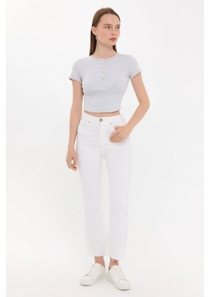 Kadın Düğmeli Kısa Kollu Yuvarlak Yaka T-Shirt Gri