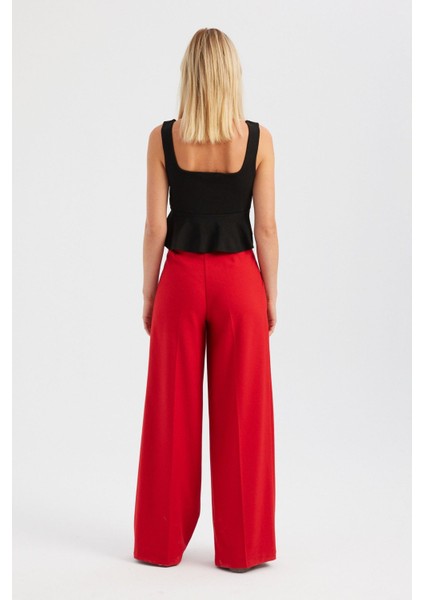 Kadın Kare Yaka Örme Volanlı Bluz Black