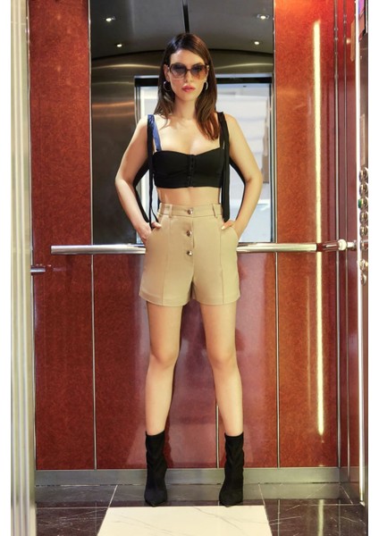 Kadın Yüksek Bel Düğmeli Şortlar Natural