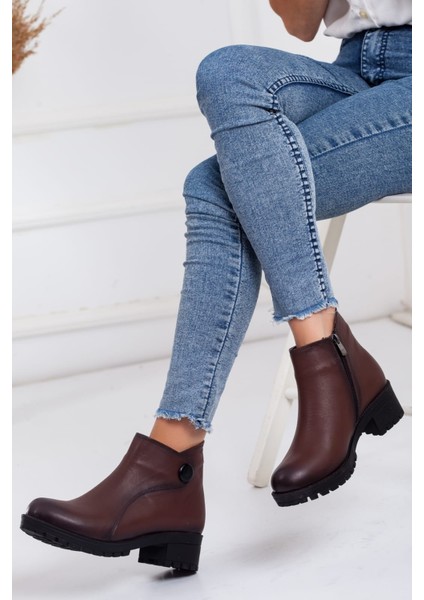 Baran Shoes Kadın Kahverengi Düğme Detaylı Hakiki Deri Fermuarlı Bot
