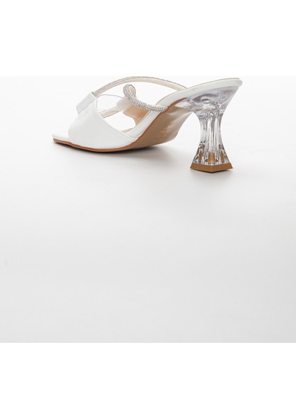 Kadın Klasik Beyaz Şeffaf Ökçe Topuklu Ayakkabı modelleri