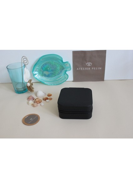 Şık Kare Takı ve Mücevher Çantası, Siyah Renkle Zarif Saklama Alanı fırsatları