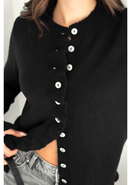 Kadın Kalın Tiftik Hırka – Fırfır Kollu & Yumuşak Dokulu