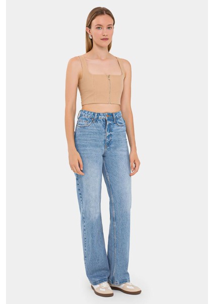 Kadın Kare Yaka Kolsuz Fermuar Detaylı Kırpılmış Üst Natural