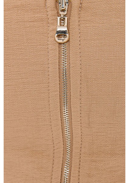 Kadın Kare Yaka Kolsuz Fermuar Detaylı Kırpılmış Üst Natural