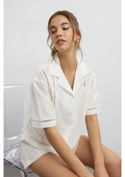 Kadın Kesik Detaylı Keten Kısa Kollu Gömlek Natural