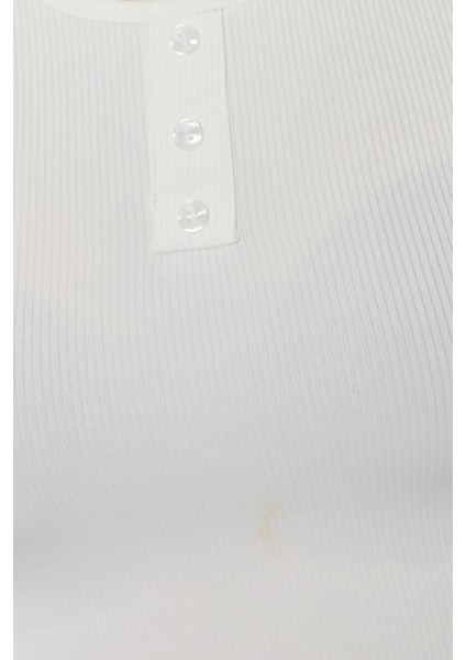 Kadın Düğme Detaylı Crop Üst White
