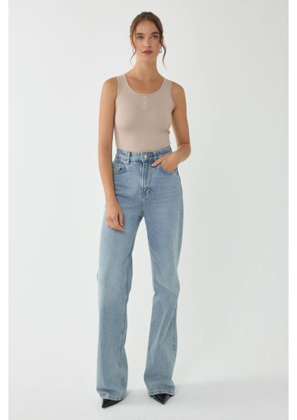 Kadın Düğme Detaylı Crop Üst Natural