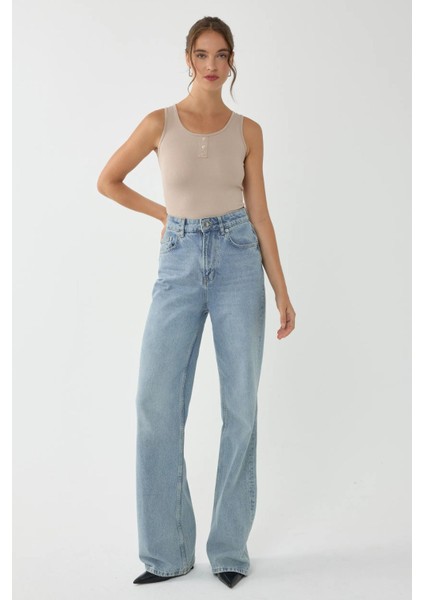 Kadın Düğme Detaylı Crop Üst Natural