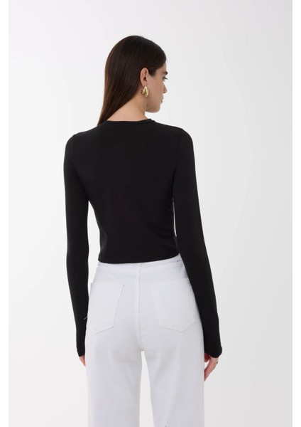 Kadın Dar Kesim Bisiklet Yaka Uzun Kollu Üst Siyah