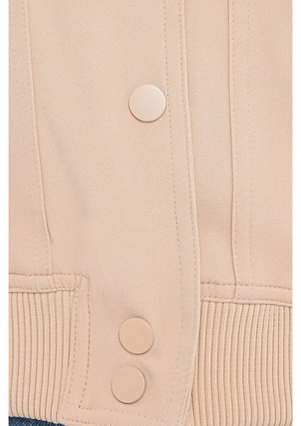 Kadın Cepli Yuvarlak Yaka Bomber Ceket Krem Doğal