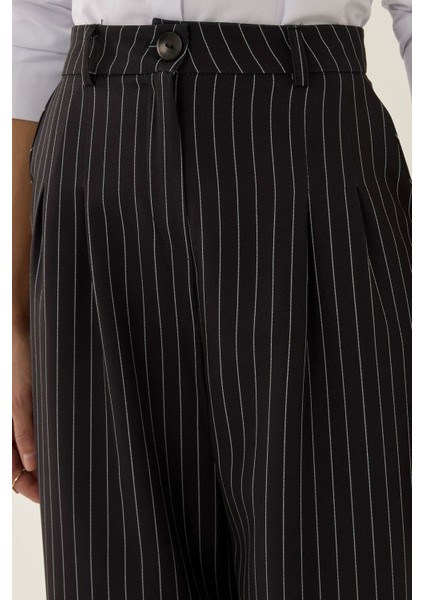 Kadın Yüksek Bel Çizgili Düz Paça Pantolon Siyah